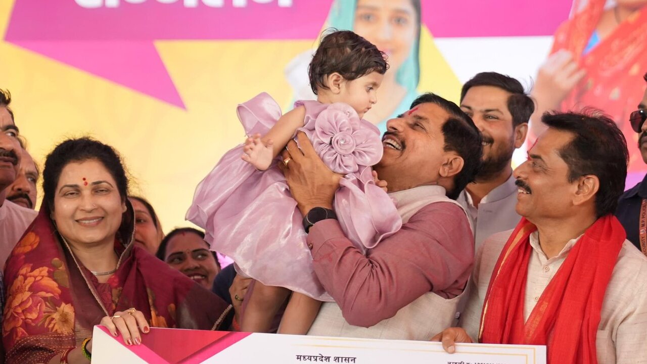 बेटियों और बहनों के विकास से ही समग्र विकास संभव है...