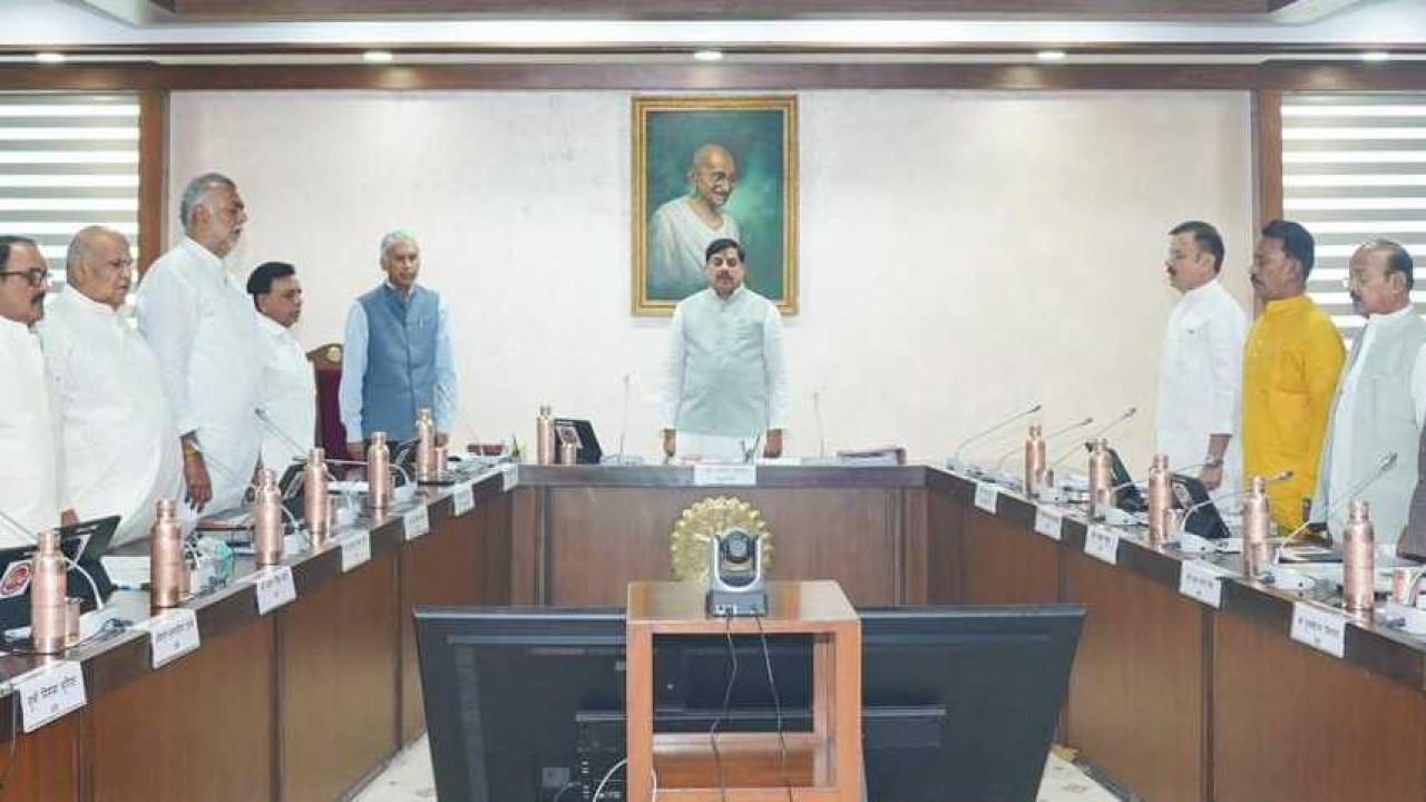 पहलगाम आतंकी हमले के शहीदों को श्रद्धांजलि, आतंकवाद के खिलाफ एकजुटता का संकल्प