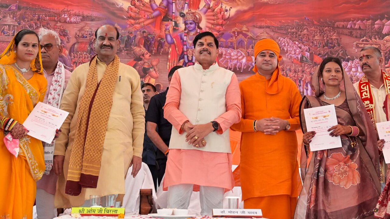 सामूहिक विवाह समाज में सादगी, समरसता और जागरूकता का संदेश देते हैं…