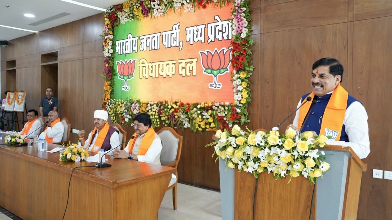 नारी शक्ति वंदन अधिनियम पर संकल्प हेतु भाजपा विधायक दल की बैठक सम्पन्न